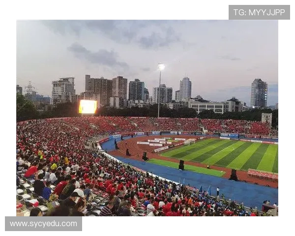 联通 5G-A 护航渝超：球迷秒传进球，网络快人一步